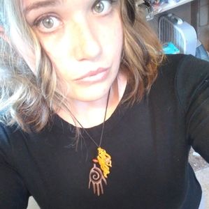 Meet your Posher, Amber